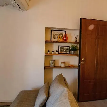 Corte 1 Con Parcheggio Gratuito Suap N 824 Del 2023 *