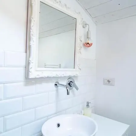 Corte 1 Con Parcheggio Gratuito Apartmán Parma